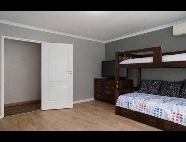 4 BEDROOM HOUSE FOR SALE IN HEUWELSIG